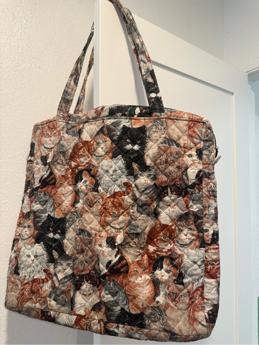 Vintage Quilted Cat Print Tote Bag - Multi-Colored